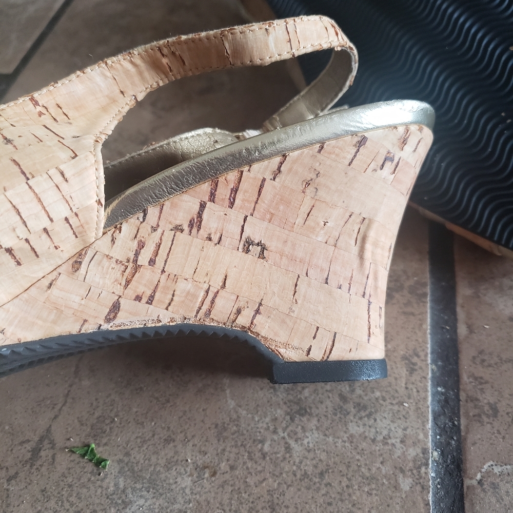 Open toe shoe - Picture 4 of 7